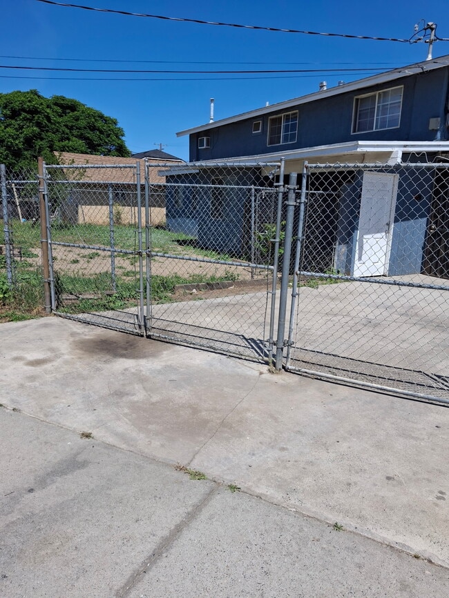 Photo - 343 Rio Grande Ave Unit A