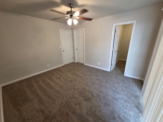 Photo - SGW04 - Stone Mountain Unit Patio Room (larger room)