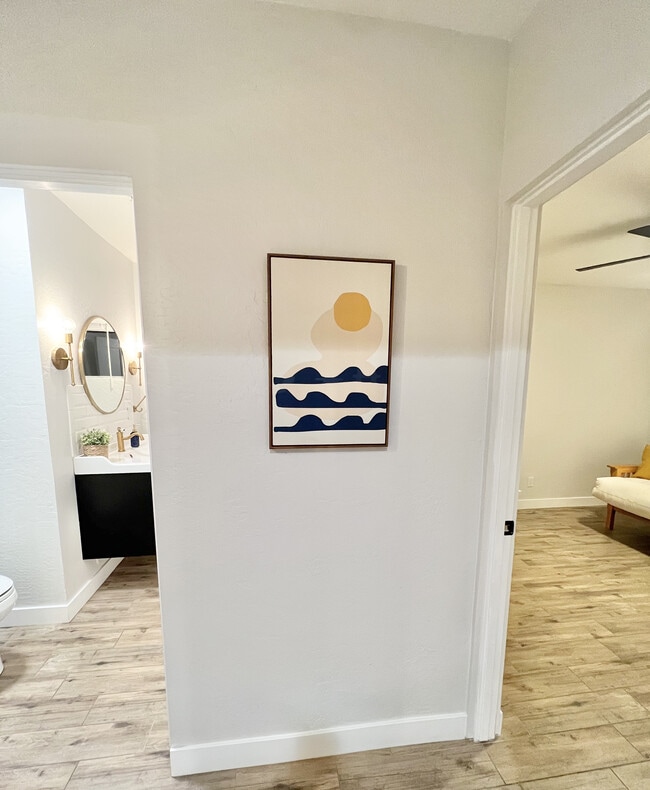 Photo - 1618 E Glenrosa Ave