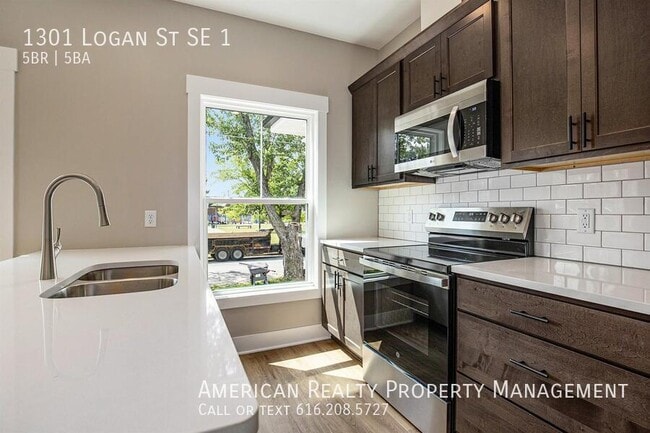 Photo - 1301 Logan St SE