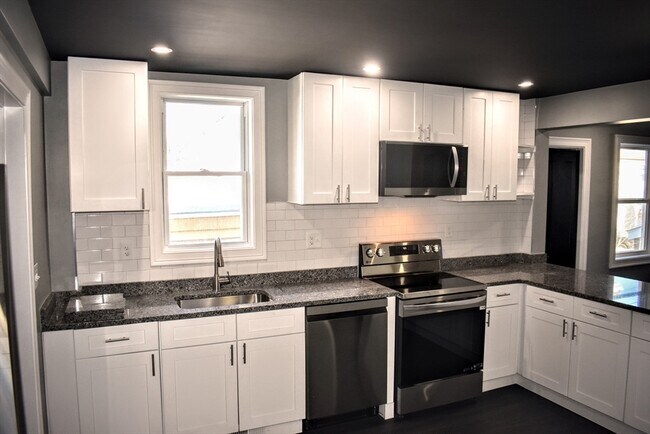 Photo - 2 Sunnyside St Unit 1