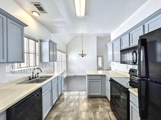 Photo - 1079 River Isle Dr