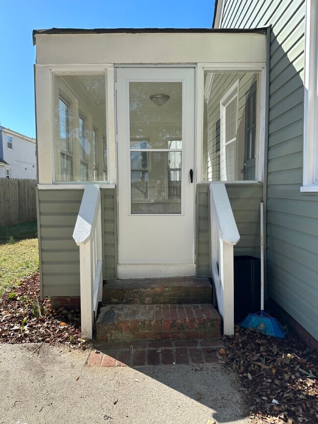 Photo - 9615 10th Bay St