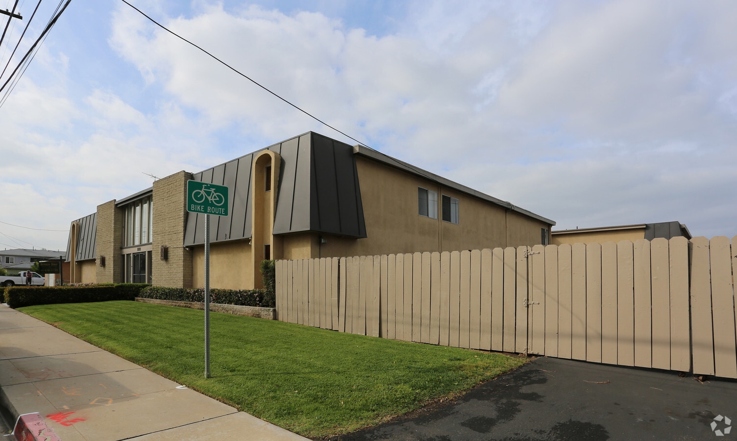 Photo - Bronze Door Apartments