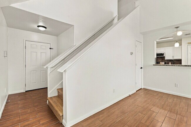 7842 Winding Creek View