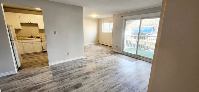 Photo - 145 Kemp Cres