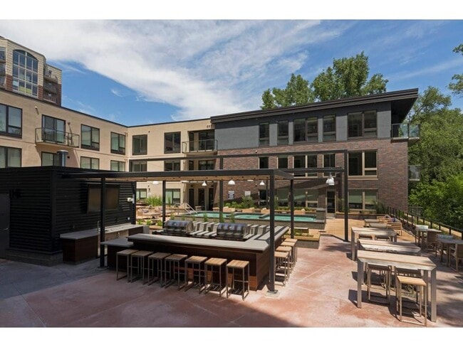 Photo - 2622 W Lake St Unidad 609