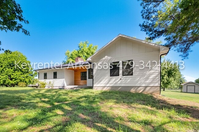 Photo - Beautiful 5-Bedroom Home with Hardwood Floors, Fireplace & Luxurious Master Suite