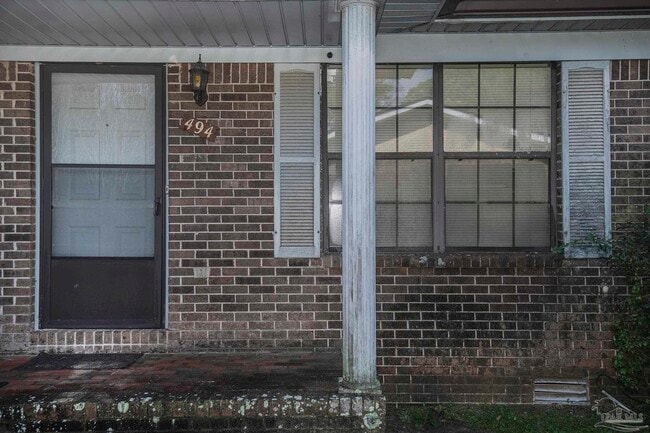 Photo - 496 Lownde Ave