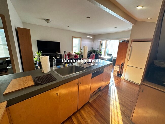 Photo - 135 Columbia St Unidad 1B