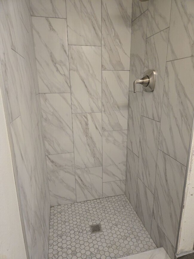 Photo - 624 W Laurel St