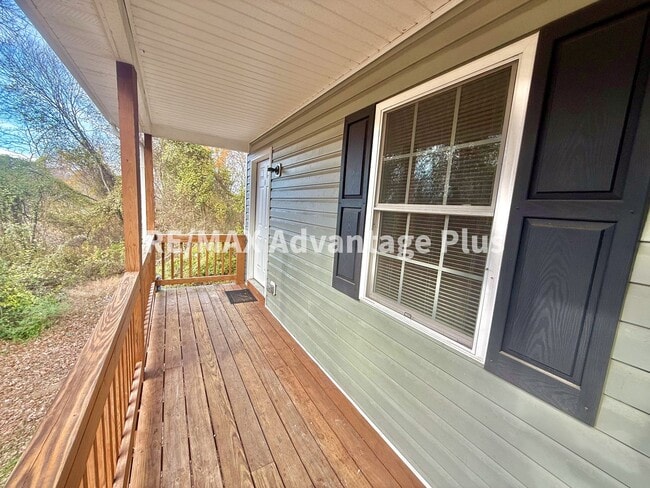 Photo - 408 Winston St Unit B