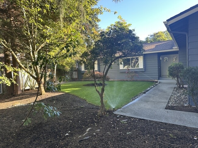 Building Photo - 10807 NE 143rd St