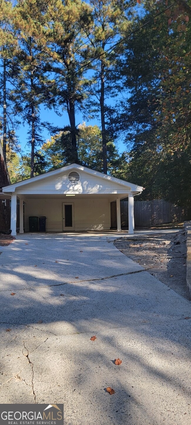 Photo - 1544 Bishop Hollow Run