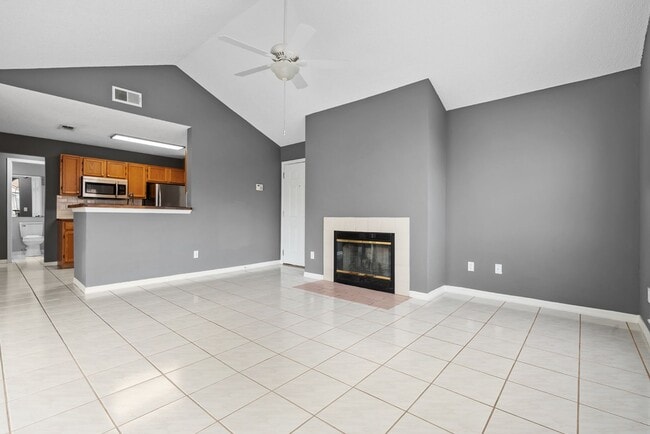 Photo - 709 Youngstown Pky Unit 364