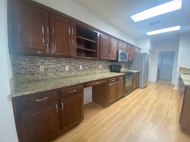 Photo - 1804 SW 65th Dr