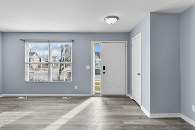 Photo - 19350 V St