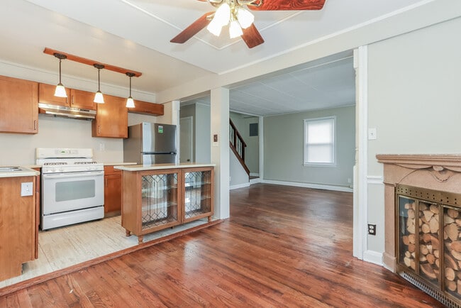 Photo - 8717 Eddington Rd