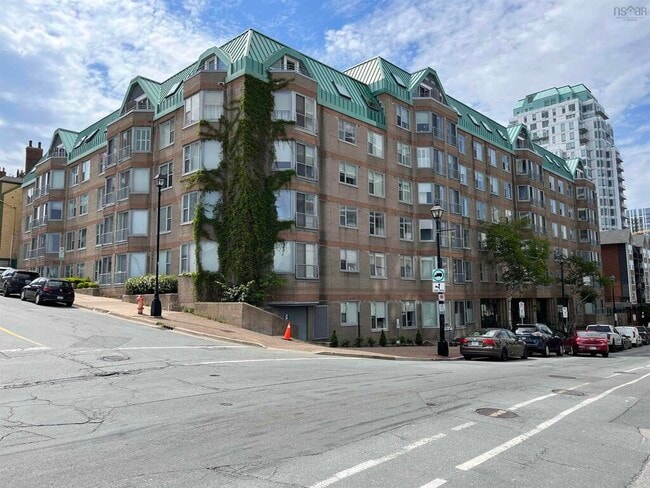 Building Photo - 1326-1326 Lower Water St