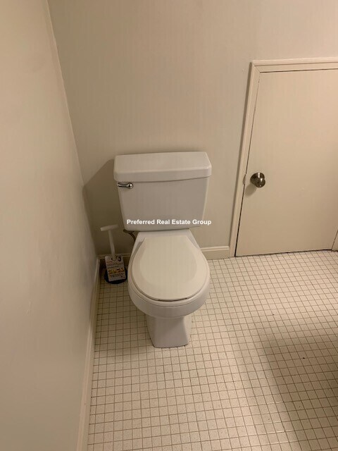 Photo - 330 Newton St