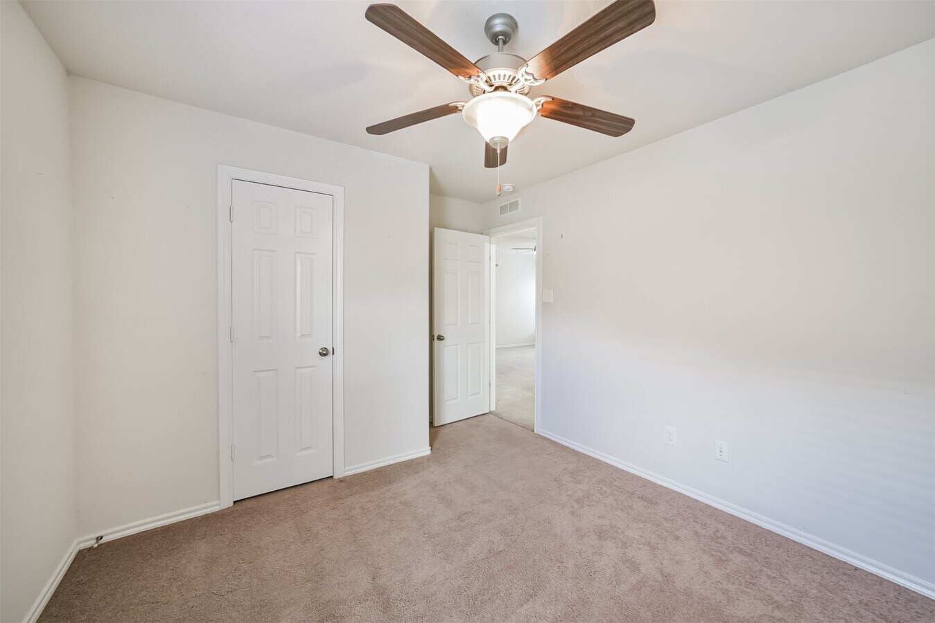 Photo - 1609 Peach Dale Ct