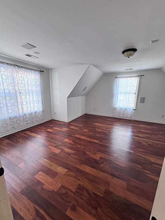 Photo - 3237 Brunswick View Cove