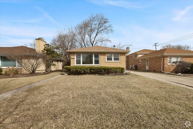 Building Photo - 4538 Dempster St Rental