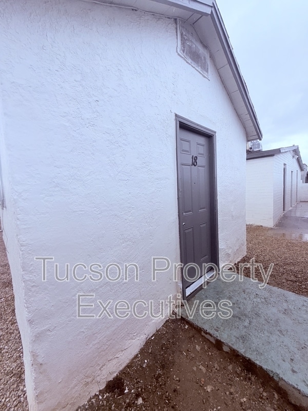 Photo - 234 E 32nd St