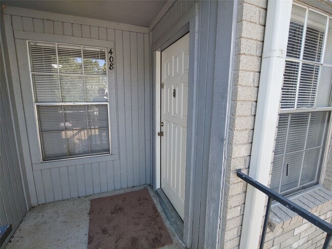 Photo - 9700 Leawood Blvd Unidad 408