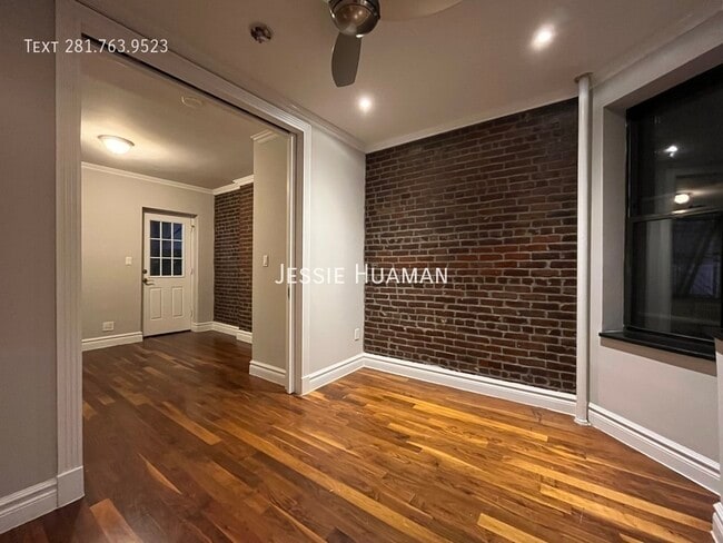 Photo - 221 E 23rd St Unit 11A