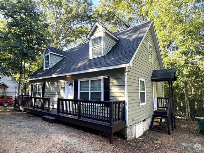 Building Photo - 4br Home near Campus/Downtown - FALL 2025 ...