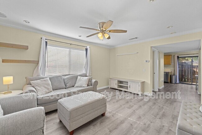 2648 Alpine Blvd Unit A