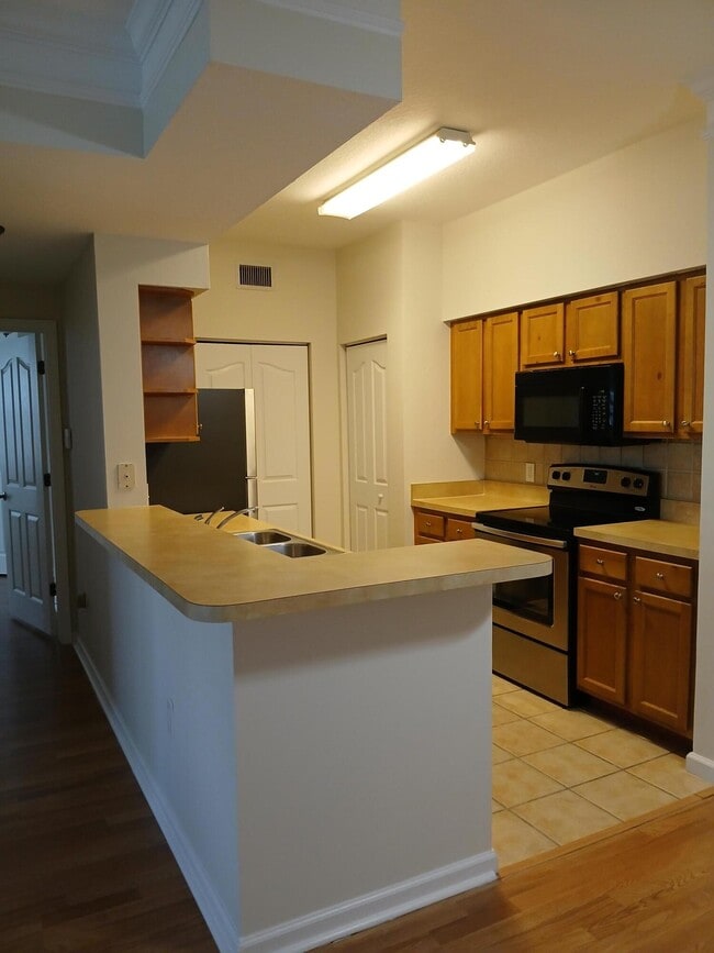 Photo - 9857 Baywinds Blvd Unidad 9212