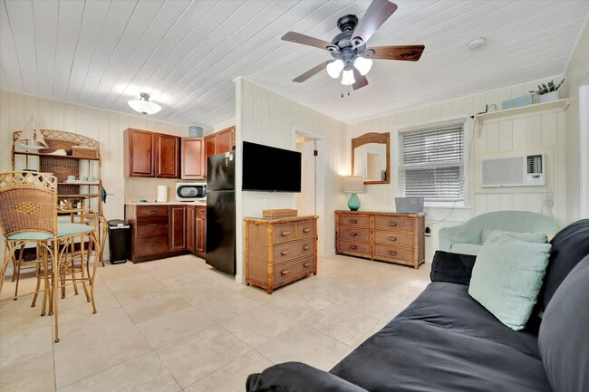 Building Photo - 72 Gulf Blvd Rental