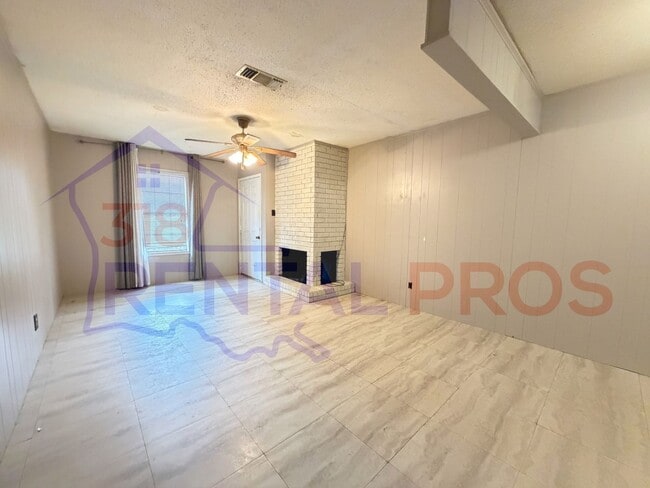 Photo - Camillia Circle Duplex Unidad 103 Camillia Circle