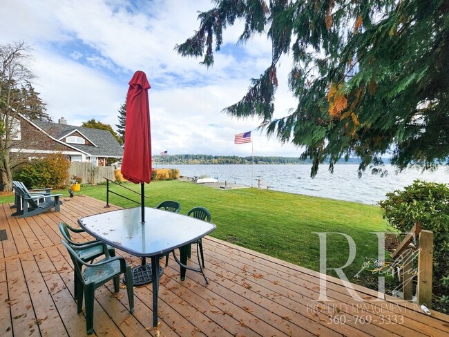 Photo - Seasonal Escape on Serene No-Bank Waterfro...