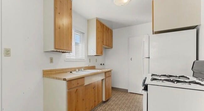 Photo - 1842 5th Ave