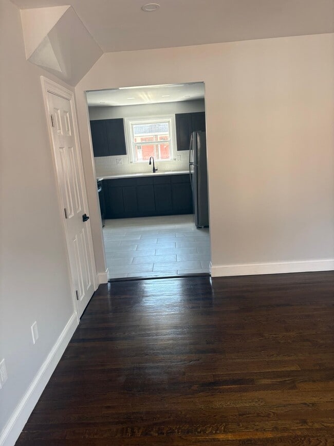 Photo - 400 Midland Ave