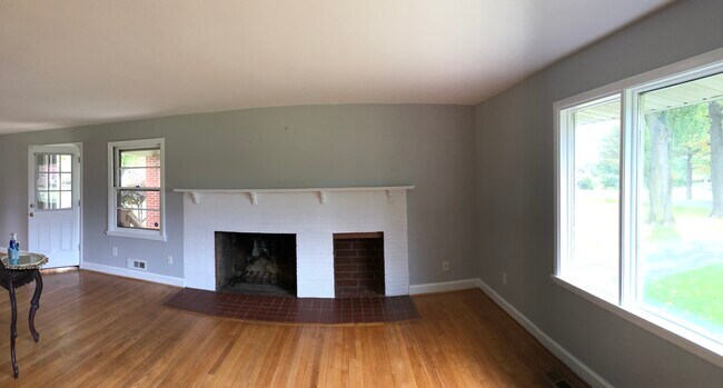 Photo - 7933 Old Seventh St