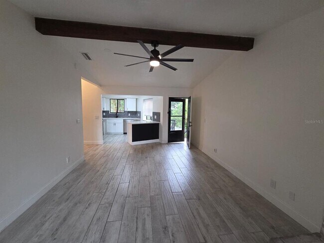 Photo - 1746 Foxhall Cir Unit 1746