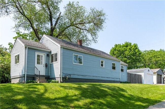 Photo - 57 Walbrook Ave