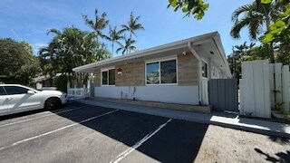 Photo - 1632 NE 4th Pl Unidad Apt 1