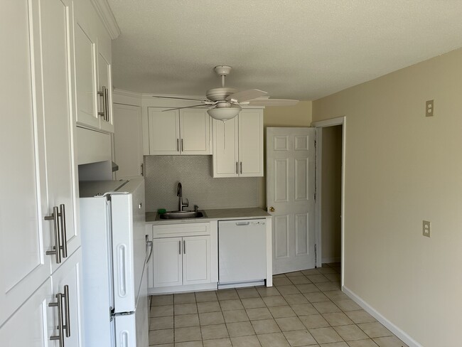 Photo - 127 New Britain Ave Unit B