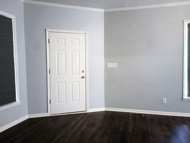 Photo - Enjoy a Peaceful "Country" Setting" in Har...