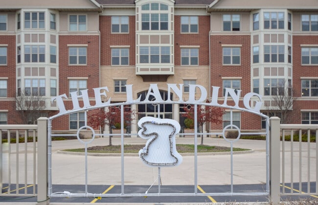 Photo - 4130 S Lake Dr Apartment