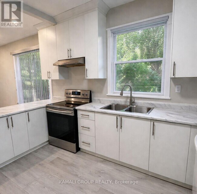 Photo - MAIN - 4554 THIRD AVENUE