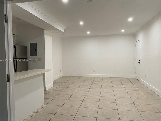 Photo - 1 Edgewater Dr Unit 103