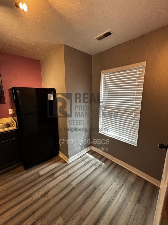 Photo - 1803 Spruce St