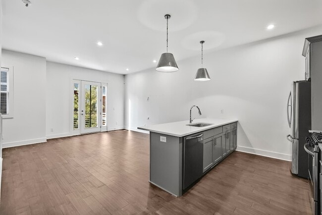 Photo - 700 James Ave Unit 21