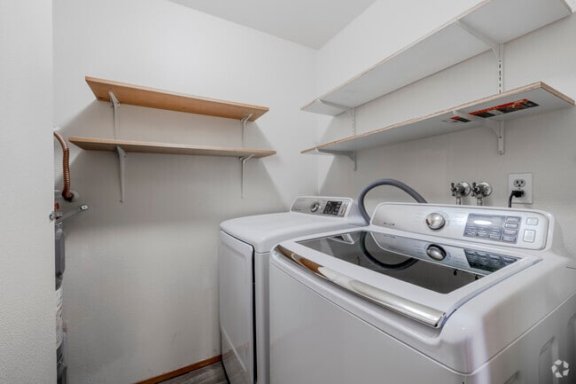 Alameda Unit - 2BR, 1.5BA - 980SF - Laundry Room - Alameda West Apartments